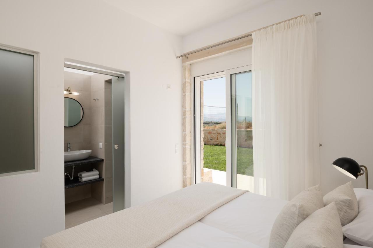Evaero Villas I, Ii, Iii, IV - An Ever-So Inviting Escape, By Thinkvilla Sfáka エクステリア 写真