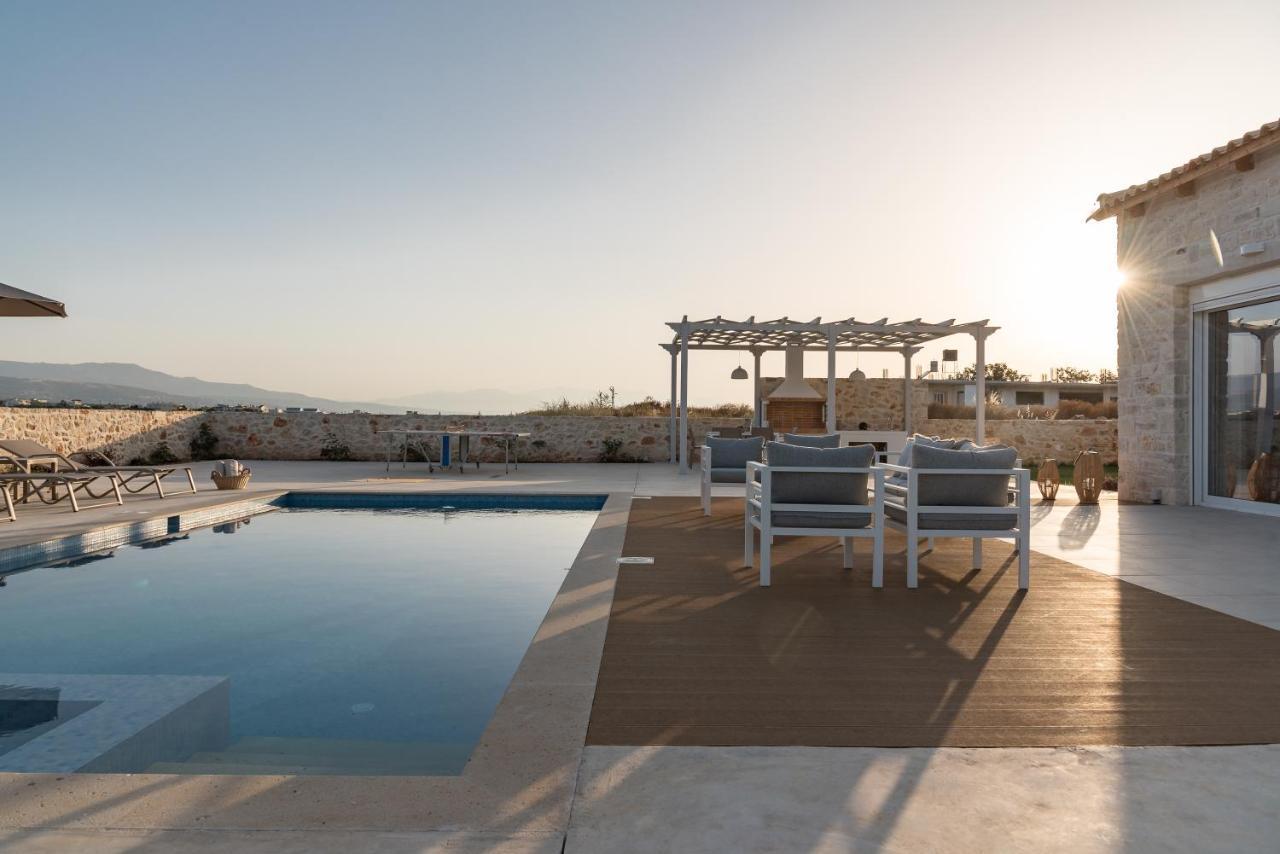 Evaero Villas I, Ii, Iii, IV - An Ever-So Inviting Escape, By Thinkvilla Sfáka エクステリア 写真