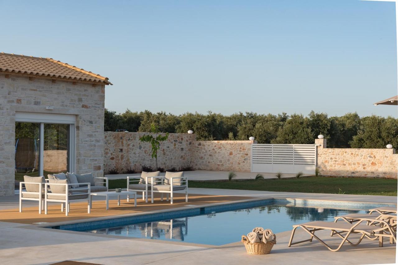 Evaero Villas I, Ii, Iii, IV - An Ever-So Inviting Escape, By Thinkvilla Sfáka エクステリア 写真