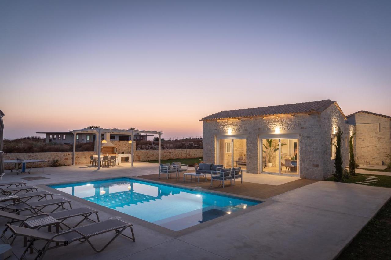 Evaero Villas I, Ii, Iii, IV - An Ever-So Inviting Escape, By Thinkvilla Sfáka エクステリア 写真