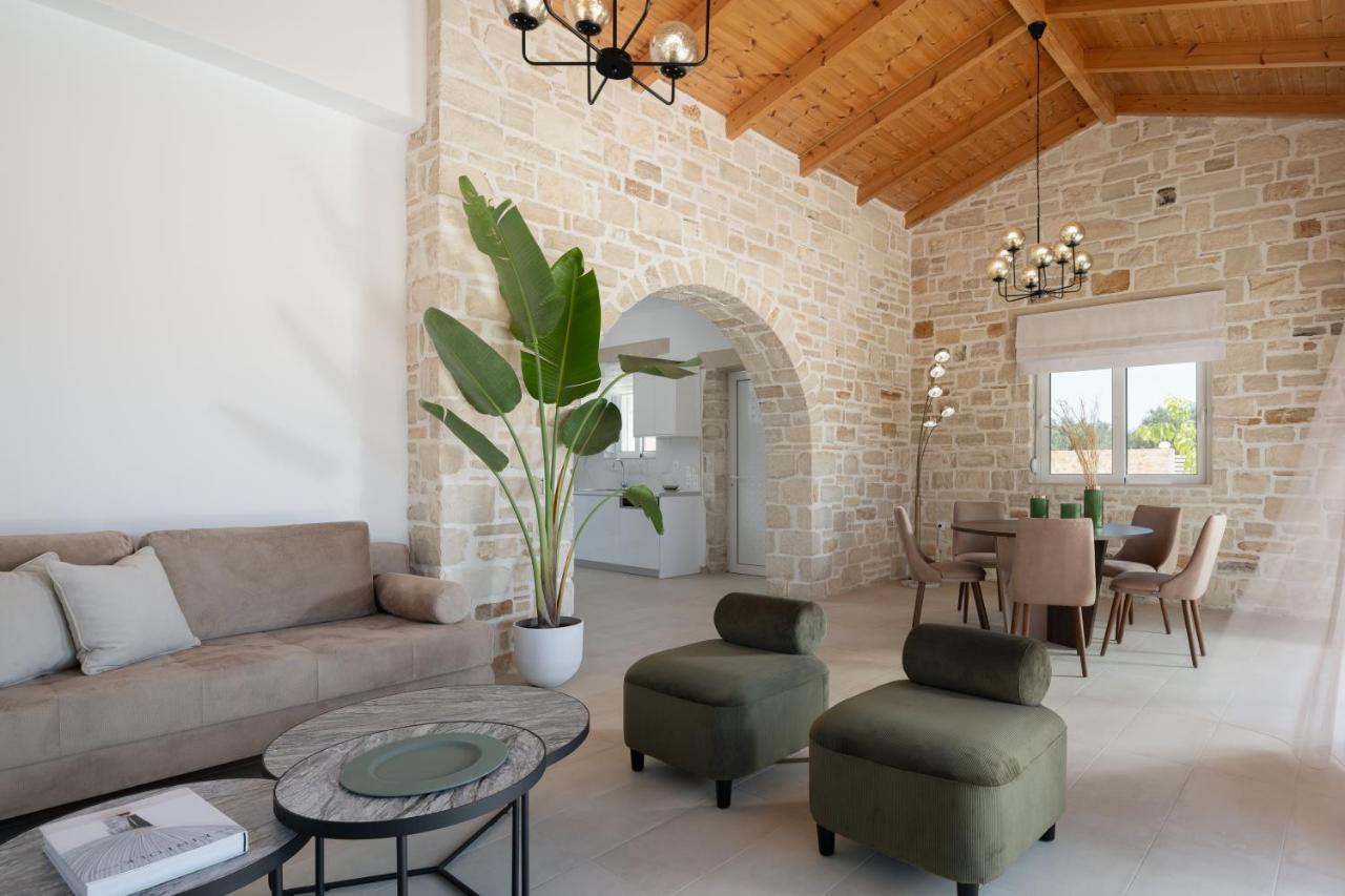 Evaero Villas I, Ii, Iii, IV - An Ever-So Inviting Escape, By Thinkvilla Sfáka エクステリア 写真