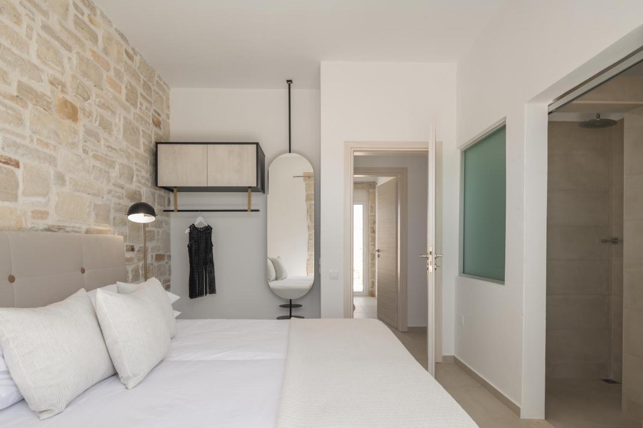Evaero Villas I, Ii, Iii, IV - An Ever-So Inviting Escape, By Thinkvilla Sfáka エクステリア 写真