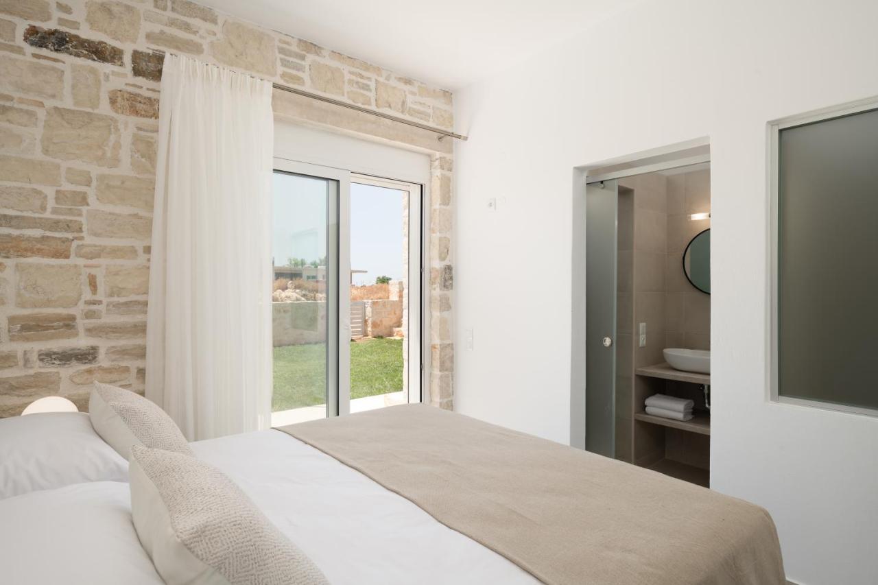 Evaero Villas I, Ii, Iii, IV - An Ever-So Inviting Escape, By Thinkvilla Sfáka エクステリア 写真