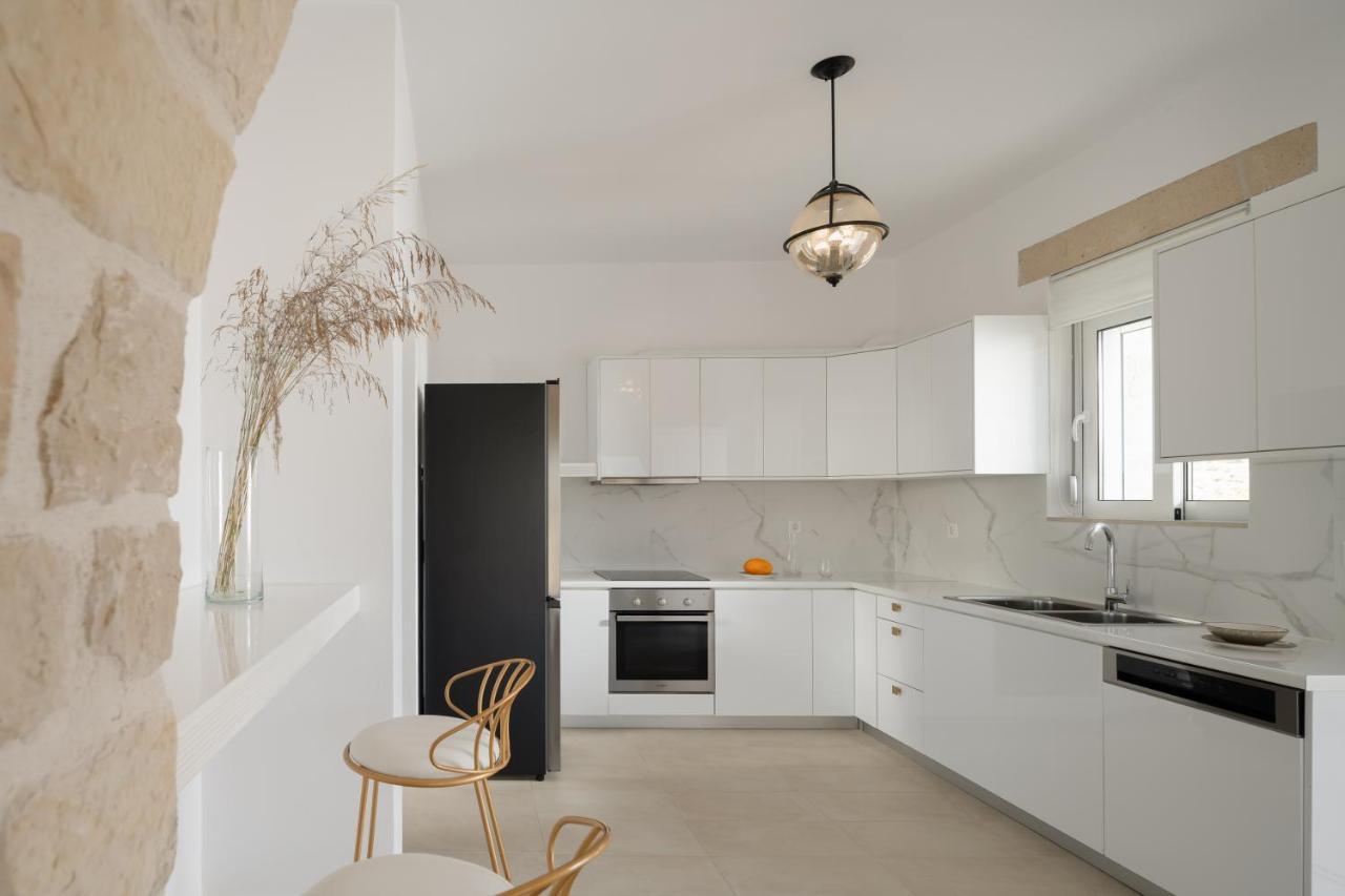 Evaero Villas I, Ii, Iii, IV - An Ever-So Inviting Escape, By Thinkvilla Sfáka エクステリア 写真