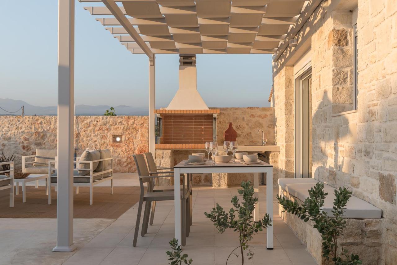 Evaero Villas I, Ii, Iii, IV - An Ever-So Inviting Escape, By Thinkvilla Sfáka エクステリア 写真