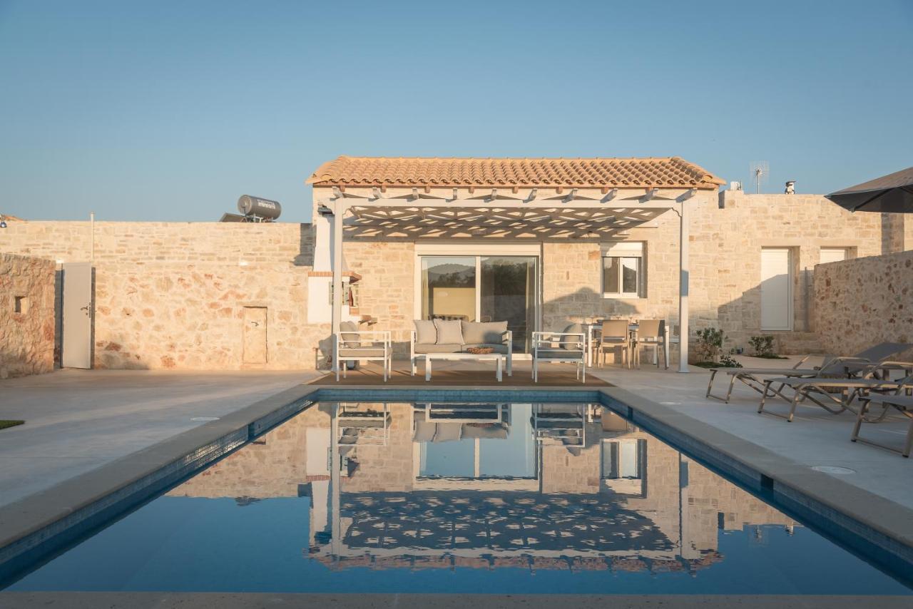 Evaero Villas I, Ii, Iii, IV - An Ever-So Inviting Escape, By Thinkvilla Sfáka エクステリア 写真