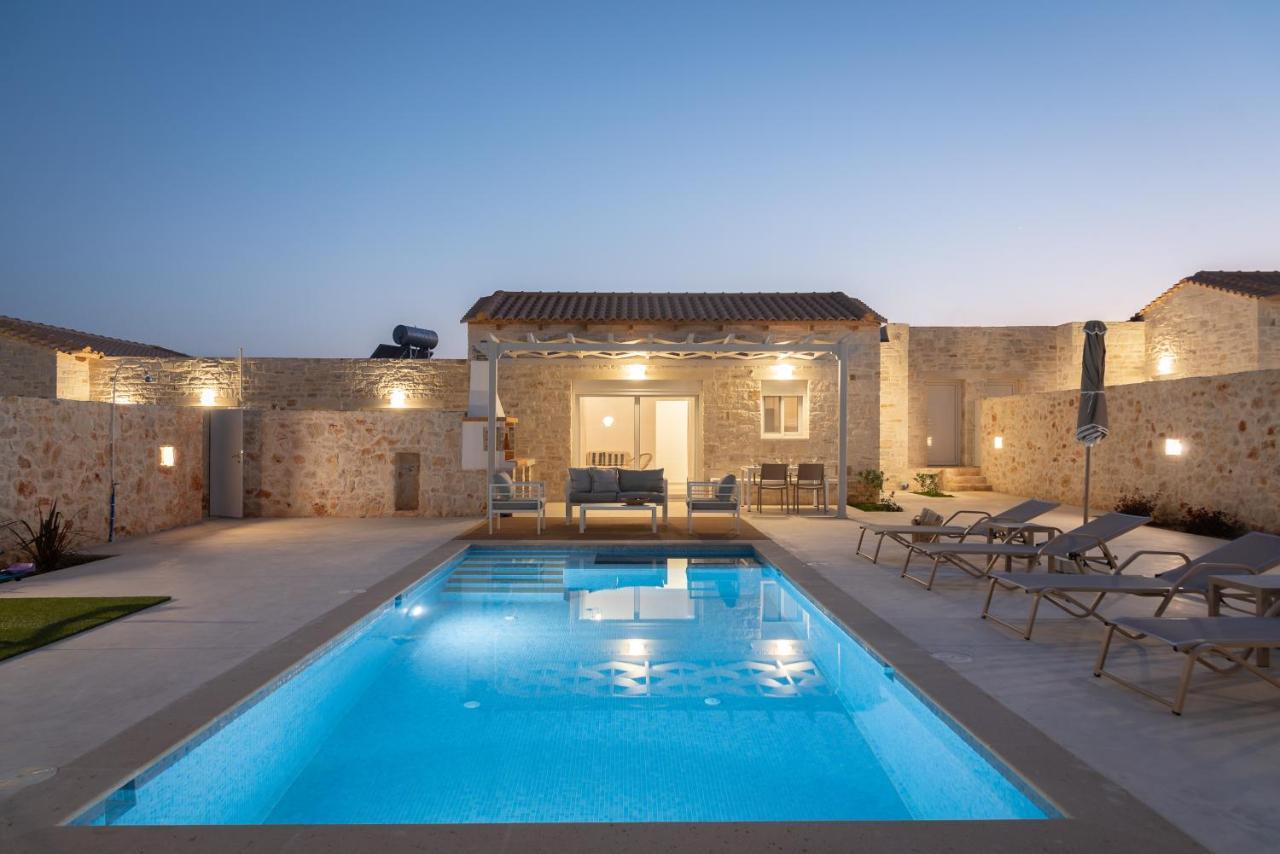 Evaero Villas I, Ii, Iii, IV - An Ever-So Inviting Escape, By Thinkvilla Sfáka エクステリア 写真
