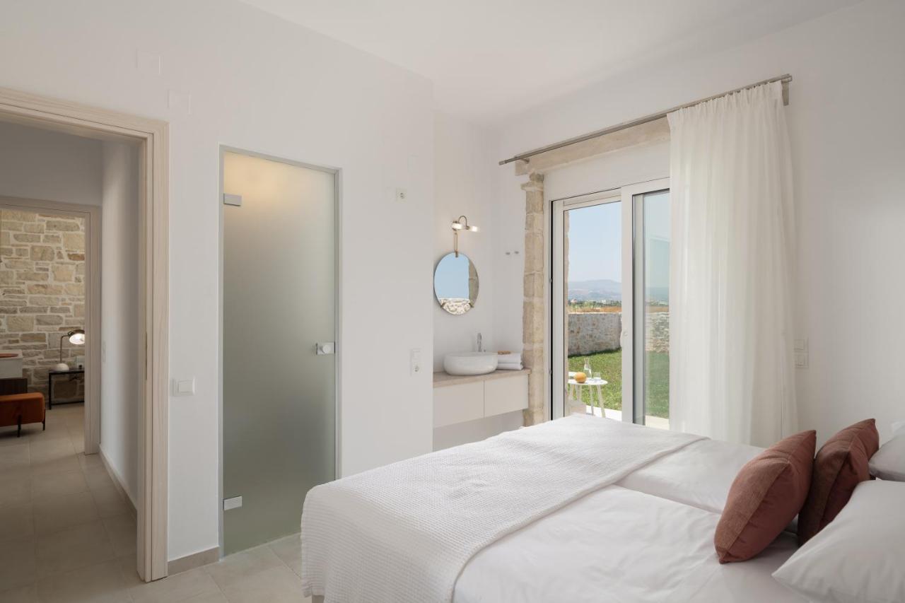Evaero Villas I, Ii, Iii, IV - An Ever-So Inviting Escape, By Thinkvilla Sfáka エクステリア 写真